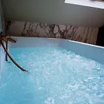 La Marble - Balneo & Sauna * Анже