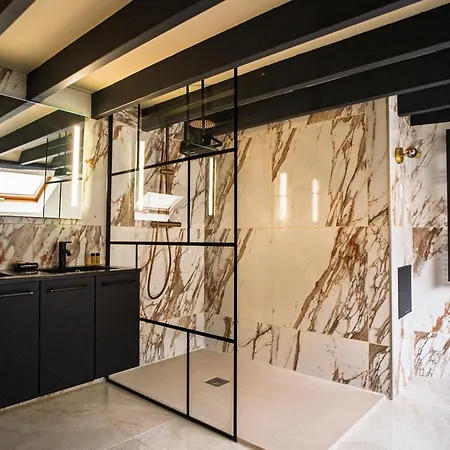 La Marble - Balneo & Sauna Lägenhet *