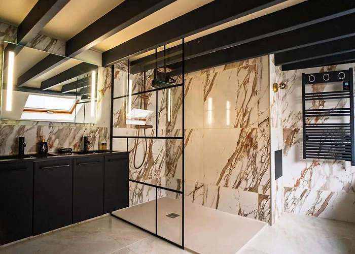 La Marble - Balneo & Sauna Apartmán *